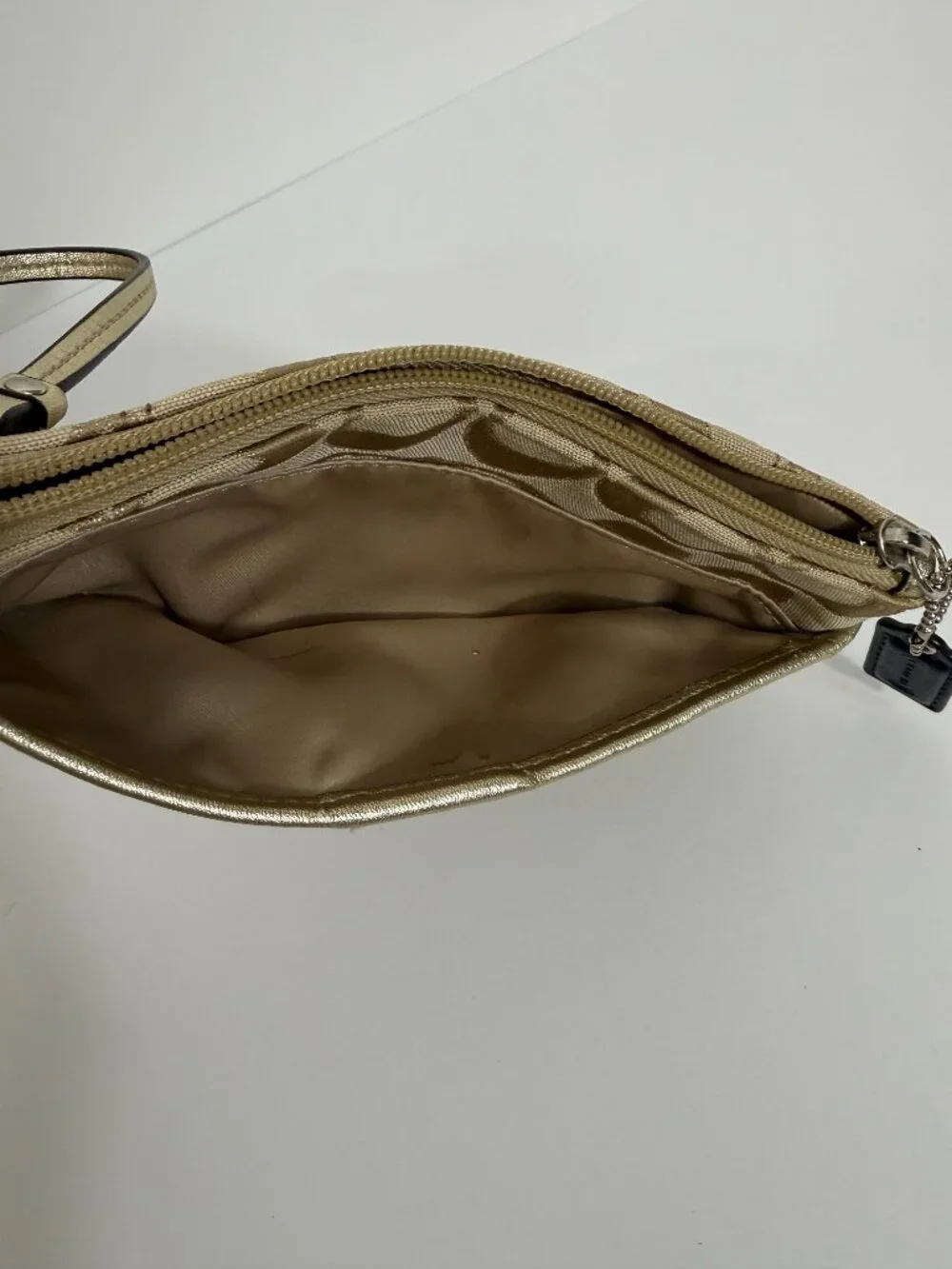Coach F49558 Corner Zip Wristlet In Signature Canvas Gold